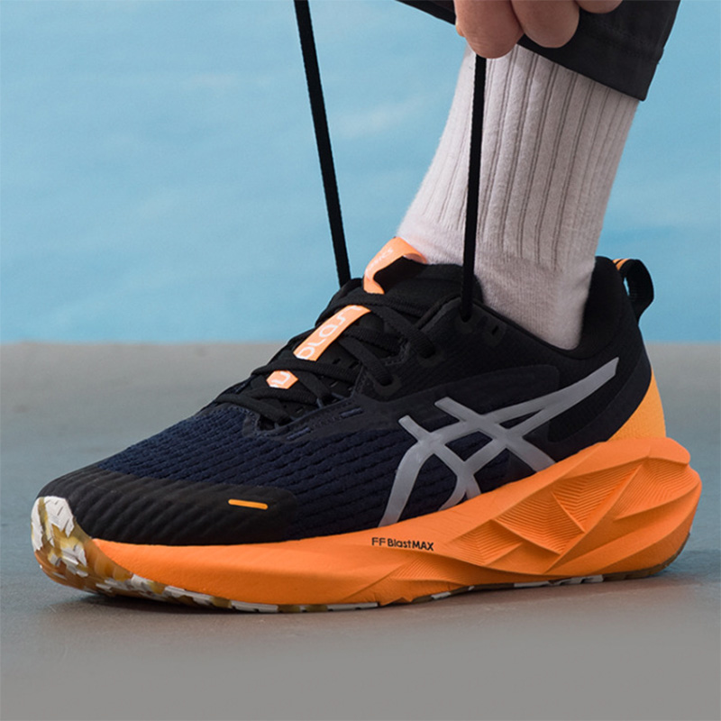Asics men's running shoes NOVA - đánh giá và giá Running Gear Asics