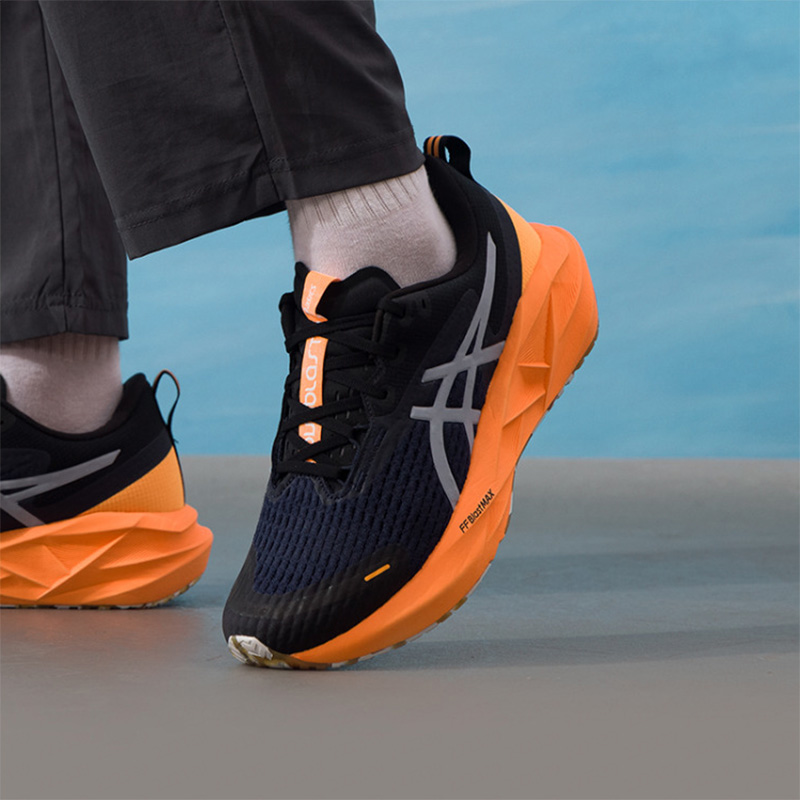 Asics men's running shoes NOVA - đánh giá và giá Running Gear Asics
