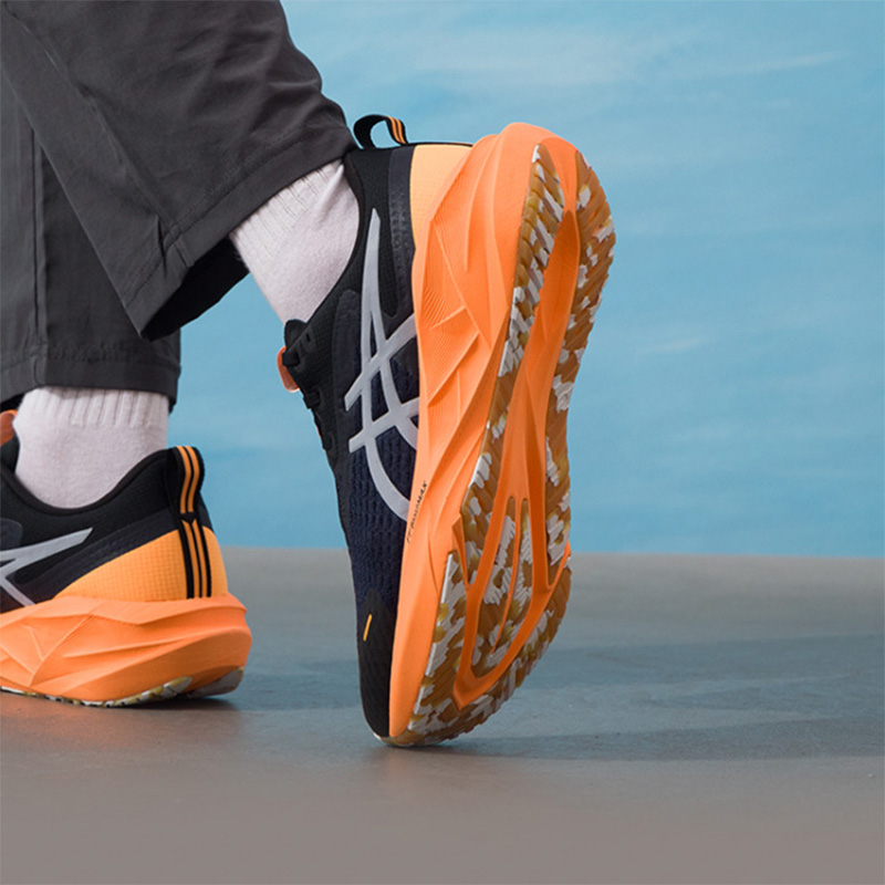 Asics men's running shoes NOVA - đánh giá và giá Running Gear Asics