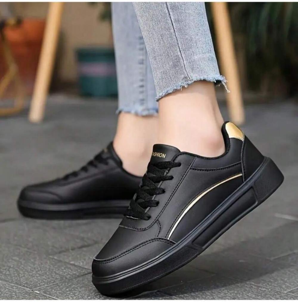 Women White Casual Sneakers, L - đánh giá và giá Running Gear For Sale